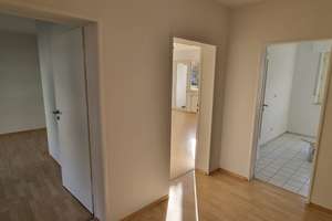 VON PRIVAT   Schöne 3-Zimmer-Wohnung, Tiroler Straße, Sachsenhausen-Nord – 60596 Sachsenhausen-Nord, Frankfurt am Main – Vorschaubild 10