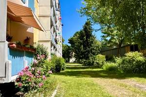 Bezugsfreie + helle 2-Zi-Whg. ZENTRAL in Tempelhof + Süd-Balkon + Lift + Keller