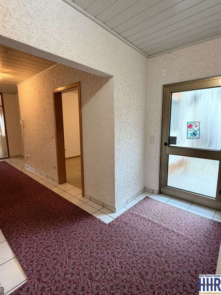 Immobilie in Bürstadt - Provisionsfreies 4-Familienhaus mit Entwicklungspotenzial in Bürstadt-Bobstadt - Bild 2