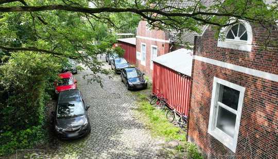 Bild von Entwicklungsobjekt: Altes Bahnhofsgebäude mit über 400 m² Nutzfläche