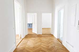 Drei-Zimmer-Stilaltbauwohnung in Bestlage – Die vollständige Adresse der Immobilie erhältst du vom Anbieter., 60323 Westend-Süd, Frankfurt am Main – Vorschaubild 3