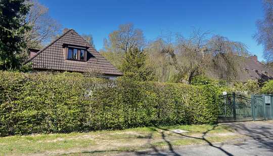 Bild von Naturnahes Wohnen im Villenviertel – Einfamilienhaus mit großem Grundstück am Rand von Volksdorf