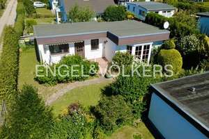 Bungalow mit idyllischem Gartengrundstück & Pkw-Stellplatz - ruhig & strandnah gelegen