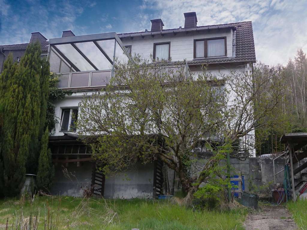 Immobilie in Werdohl - Wohnen im Grünen: Einfamilienhaus mit vielen Möglichkeiten in Werdohl zu verkaufen! - Bild 4