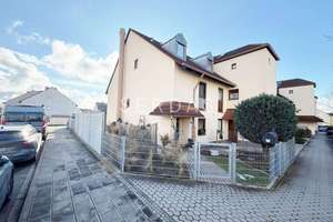 Modernisierte 3-Zimmer-Maisonette auf drei Ebenen mit Privatgarten, Balkon & eigener Garage – Die vollständige Adresse der Immobilie erhältst du vom Anbieter., 90455 Kornburg, Worzeldorf, Nürnberg – Vorschaubild 3