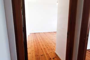 Sanierte 2,5-Raum-Wohnung mit Balkon und Einbauküche in Berlin-Neukölln - Teilmöbeliert – Die vollständige Adresse der Immobilie erhältst du vom Anbieter., 12043 Neukölln (Ortsteil), Berlin – Vorschaubild 8