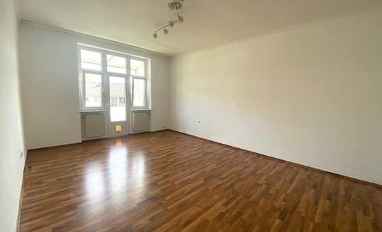 Bezugsfreie 3ZKB-Wohnung mit Bakon und EBK in der Nähe der Parkinsel, Ludwigshafen-Süd!