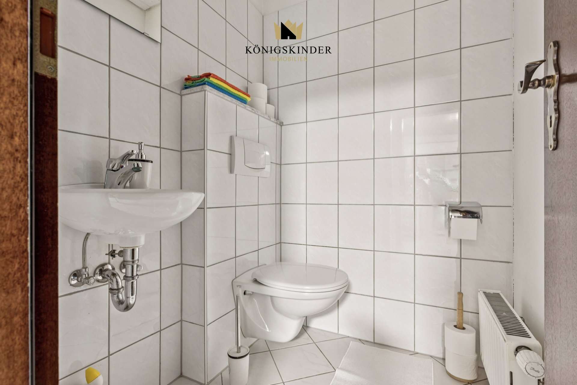 Immobilie in Eriskirch - Ruhig und sonnig gelegenes Mehrfamilienhaus mit 2 Ferienwohnungen, schnelle Verfügbarkeit - Bild 1