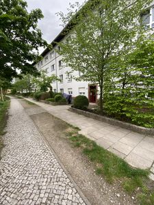 Vermietete 3 Zimmer Wohnung mit Gartenanteil und Tiefgaragenplatz