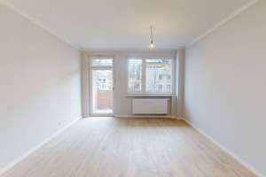 1 NKM FREI: Moderne 4-Zimmer-Wohnung mit Tageslichtbad und viel Helligkeit