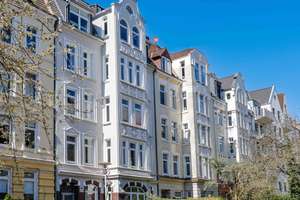 Jetzt günstig kaufen, später selbst einziehen! Gr. 4-Zi., Balk., am  Schrevenpark, prächtiger Altbau