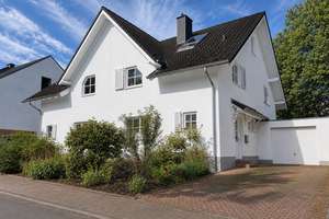 Großzügiges Familienhaus mit Garten in Ippendorfer Bestlage - maklerfrei!
