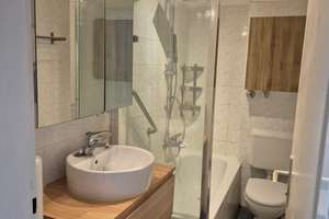 Real Schwabing, 2,5 Rooms, in Leopoldstr central but quiet, ready to move. all inclusive (Strom) – Leopoldstraße 109, 80802 Münchner Freiheit, München – Vorschaubild 11