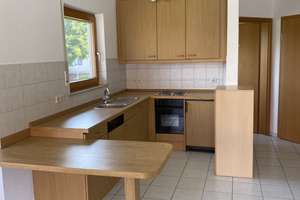 Helles, ruhig gelegenes 1,5-Zimmer-Appartement mit Balkon, Einbauküche und Blick ins Grüne – Jörg-Rathgeb-Str. 7, 70794 Filderstadt – Vorschaubild 3
