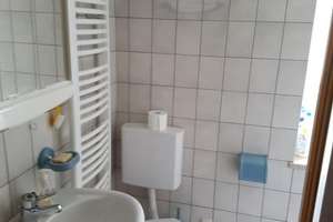Möbiliertes WG-Zimmer in Freistehendem Einfamilienhaus in Obermenzing – Lützowstraße 4, 81245 Obermenzing, München – Vorschaubild 9