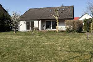 Gemütliches Einfamilienhaus mit großzügigem Garten im Bielefelder Osten – Die vollständige Adresse der Immobilie erhältst du vom Anbieter., 33607 Mitte, Bielefeld – Vorschaubild 1
