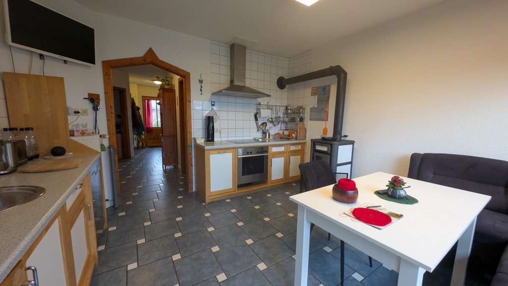 Immobilie in Steinfeld - Attraktives Zweifamilienhaus in Holzbauweise in ruhiger, ländlicher Lage - Bild 1