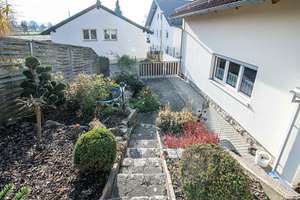 Einfamilienhaus mit gepflegtem Garten, Terrasse und Brunnenwasser-Genuss – Die vollständige Adresse der Immobilie erhältst du vom Anbieter., 93413 Cham – Vorschaubild 9