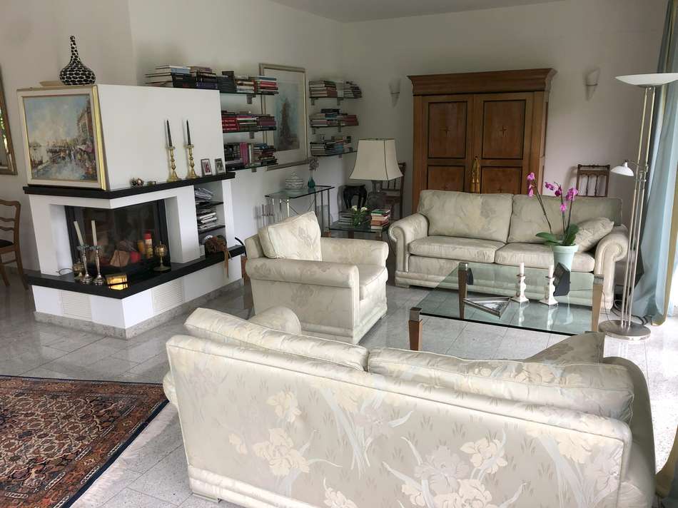 Wohnzimmer aus Eingang Garten