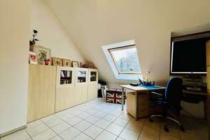 Maisonette mit Kamin, Balkon & Spitzboden – ideal für Eigennutzer oder Kapitalanleger – Die vollständige Adresse der Immobilie erhältst du vom Anbieter., 46236 Stadtmitte, Bottrop – Vorschaubild 11