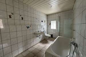 2-Familienhaus mit großem Grundstück und Nebengebäuden, bester Verkehrsanbindung und viel Potential – Krefelder Str. 301, 47877 Willich – Vorschaubild 24