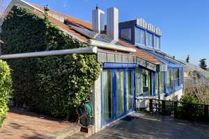 *Provisionsfrei*Ein echtes 2-Familienhaus mit unverwechselbarem Kamin-Unikat &idyllischem Grundstück – Rosmerthastraße xx, 55126 Finthen, Mainz – Vorschaubild 4