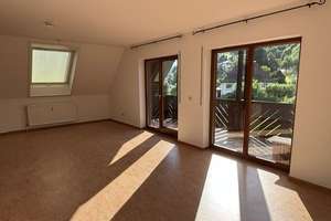 4-Zimmer-Dachgeschoss-Wohnung mit herrlichem Ausblick in Zell a. H./Unterharmersbach – Die vollständige Adresse der Immobilie erhältst du vom Anbieter., 77736 Zell am Harmersbach – Vorschaubild 9