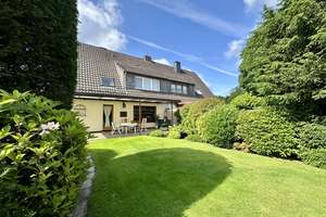Ihr neues Zuhause in Duisburg-Rheinhausen!
Einfamilienhaus sucht neue Eigentümer – Die vollständige Adresse der Immobilie erhältst du vom Anbieter., 47228 Bergheim, Duisburg – Vorschaubild 39