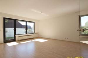 Terrasse mit privatem Gartenanteil, 3 Wohnetagen und Garage - VERMIETET! – Die vollständige Adresse der Immobilie erhältst du vom Anbieter., 9669 Frankenberg/Sachsen – Vorschaubild 7