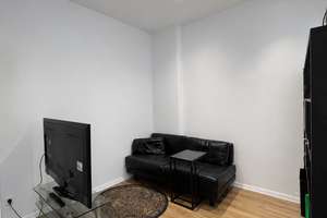 2 Zimmer Altbau in Wedding – Kameruner Straße 8, 13351 Wedding, Berlin – Vorschaubild 2