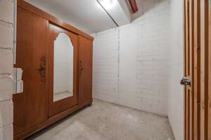 Charmante 2-Zimmer-Dachgeschosswohnung in absolut ruhiger Sackgasse – Die vollständige Adresse der Immobilie erhältst du vom Anbieter., 80638 Nymphenburg, München – Vorschaubild 10