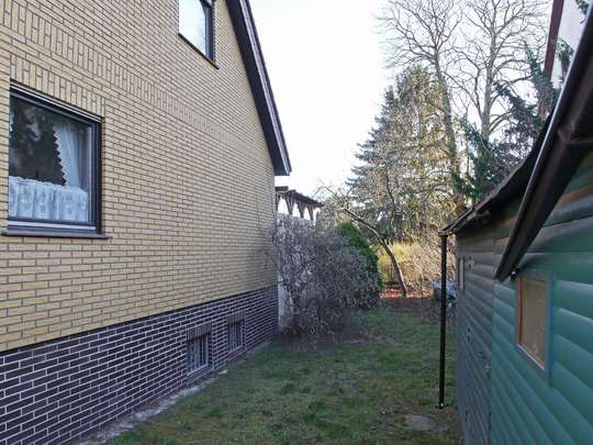 Freistehendes EFH in Berlin Mariendorf in einer Sackgasse - Bild 24