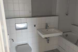 Gepflegte 3-Zimmer-Wohnung mit Balkon im Seeviertel Salzgitter – Riesentrapp 24, 38226 Lebenstedt, Salzgitter – Vorschaubild 2