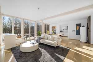 Ein Zuhause mit Weitblick: Großzügiges Wohnkonzept, lichtdurchflutete Eleganz, naturnahe Premiumlage – Starnberg (Kreis) – Vorschaubild 1