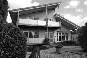 Charmantes und besonderes Architektenhaus mit Einliegerwohnung in ruhiger Lage! – Main-Kinzig-Kreis – Vorschaubild 1