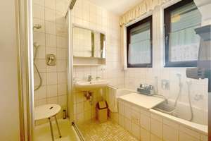 🔥PROVISIONSFREI! ✅ Wo Wohnträume wachsen: Haus mit Sonnenterrasse, Balkon & 2 Garagen! – Die vollständige Adresse der Immobilie erhältst du vom Anbieter., 72584 Hülben – Vorschaubild 10