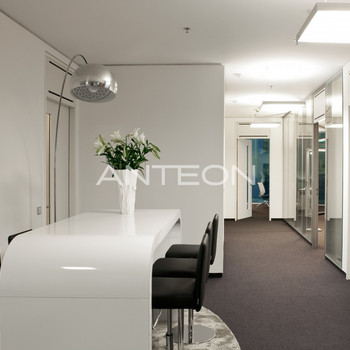 Freie Flächen im SIGN! | High End Büroflächen | Wasserblick im MedienHafen