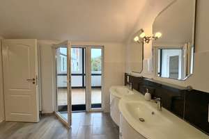 Travemünde - Altstadthaus zur Miete - Wohnen auf 3 Ebenen + Sonnige Dachterrasse – Die vollständige Adresse der Immobilie erhältst du vom Anbieter., 23570 Travemünde, Lübeck – Vorschaubild 23