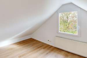 Charmante Dachgeschoßwohnung Rechts mit 3 Zimmern und ausgebautem Spitzboden - komplett saniert – Die vollständige Adresse der Immobilie erhältst du vom Anbieter., 42277 Oberbarmen, Wuppertal – Vorschaubild 22
