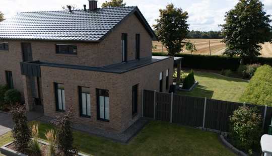 Bild von Modernes Einfamilienhaus in Rastdorf *großer Garten + Parkett + Badewanne + Ankleidezimmer*