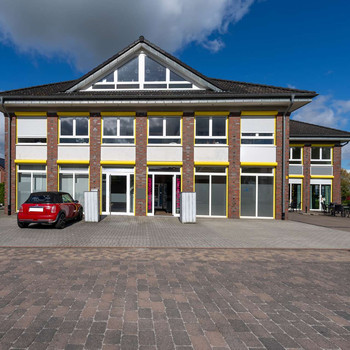 Modernes Ladenlokal oder Bürofläche   in verkehrsgünstiger Lage von Südkirchen