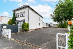 Zweifamilienhaus mit ausgebautem DG, Werkshalle, Garagen und attraktiver Bauoption in Neu-Isenburg – Die vollständige Adresse der Immobilie erhältst du vom Anbieter., 63263 Neu-Isenburg – Vorschaubild 2
