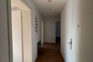 moderne 3-Zimmer-Wohnung im I.Obergeschoss zentral in Siegen mit Balkon – Donnerscheidstraße 36, 57072 Siegen, Siegen – Vorschaubild 4