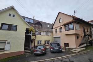 ein Einfamilienhaus und ein Zweifamilienhaus mit Nebenflächen - Top Kapitalanlage! Gut vermietet! – Rathausweg 1 + 3, 74238 Krautheim – Vorschaubild 1