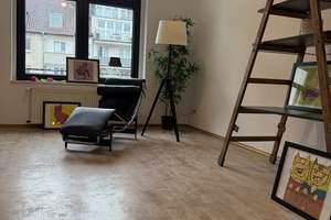 OFFENE BESICHTIGUNG SO 29.03. UM 13:00 UHR+++ALTBAUWOHNUNG IN DER ALTSTADT - SUPER HELL - HOHE DECKE