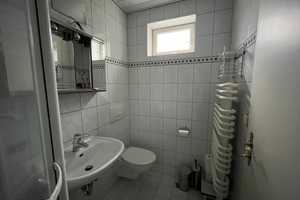 Reihenendhaus mit großem Garten und 3 Garagen – Offenbach am Main – Vorschaubild 5