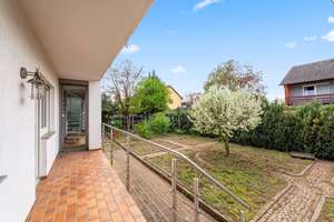 Lichtdurchflutetes Mehrfamilienhaus mit Wintergarten, Garten und Doppelgarage – modernisiert für Eig – Die vollständige Adresse der Immobilie erhältst du vom Anbieter., 79395 Neuenburg am Rhein – Vorschaubild 9
