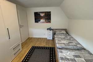 Siegen Weidenau/ 8 Gehminuten zur Uni / Möbliertes Zimmer od. Ferienwhg. frisch saniertem Wohnhaus – Ludwigstr. 36, 57076 Weidenau, Siegen – Vorschaubild 5