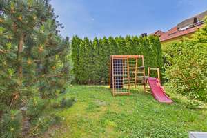 Exklusives Reihenhaus mit 6 Zimmern, Wintergarten, 2 Gartenbereichen und Balkon in München-Trudering – 81827 Waldtrudering, München – Vorschaubild 7
