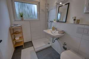 Sofort einziehen! Top renovierte 2-Zimmer-Whg. mit großem Balkon in ruhiger Lage, Bonn-Bad Godesberg – Im Bachfeld 46, 53179 Mehlem, Bonn – Vorschaubild 14
